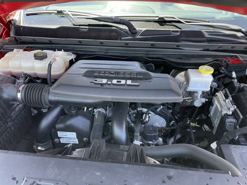 Used 2023 RAM 1500 Laramie AWD/4WD image 42