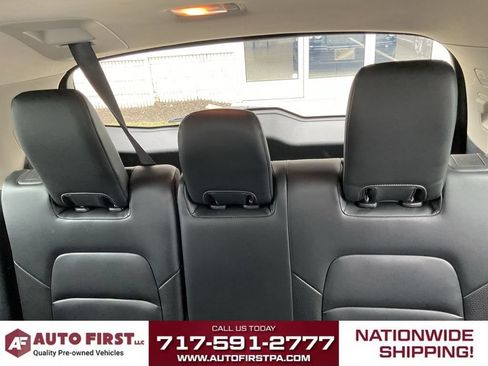 Used 2022 Nissan Pathfinder SL AWD/4WD image 9
