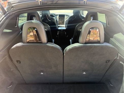 Used 2016 Tesla Model X 90D image 11