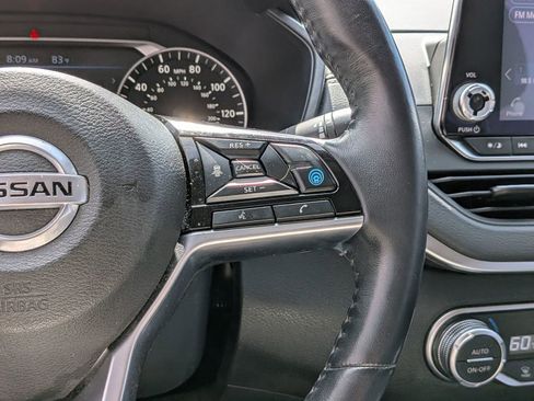 Used 2019 Nissan Altima 2.5 SV FWD image 17