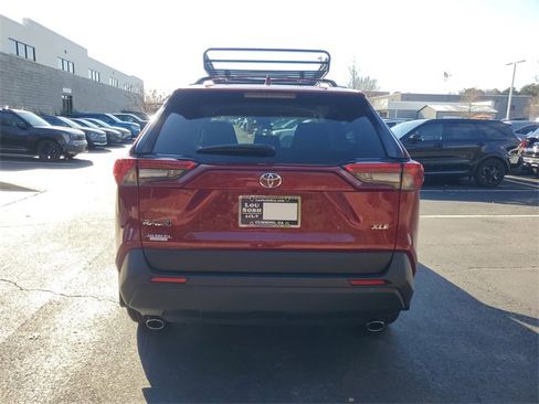 Used 2024 Toyota RAV4 XLE image 5