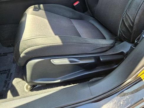 Used 2019 Honda Accord LX image 14