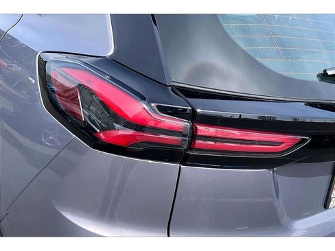 Used 2023 Chevrolet Bolt EUV LT w/ Driver Confidence Package FWD image 28