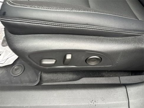 New 2025 Chevrolet Blazer EV LT image 48