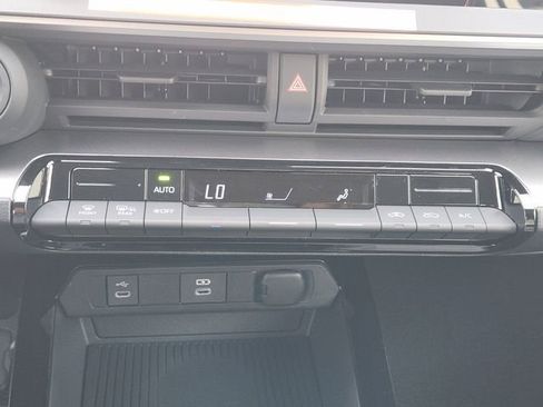 New 2026 Toyota Prius LE image 14