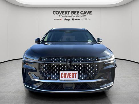 Used 2024 Lincoln Nautilus Reserve image 8