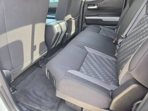 Used 2018 Toyota Tundra SR5 w/ SR5 Upgrade Package AWD/4WD image 26