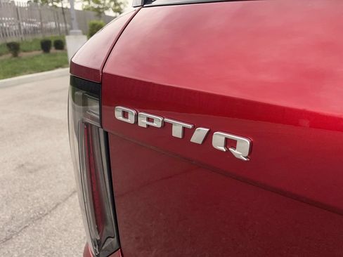 Certified 2025 Cadillac Optiq Sport 2 w/ LPO, Floor Liner Package AWD/4WD image 13