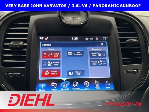 Used 2013 Chrysler 300 C image 32