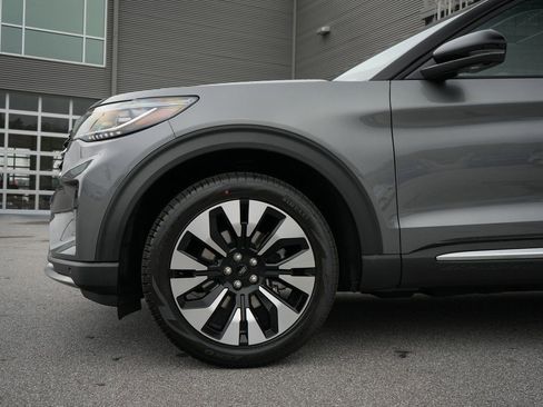 New 2026 Ford Explorer Platinum w/ LUX Leather Package image 11