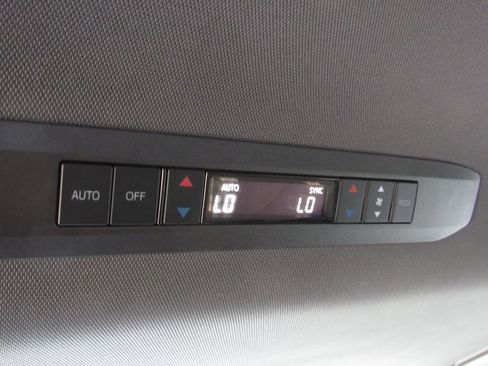 Used 2023 Toyota Sienna XLE w/ XLE Plus Package AWD/4WD image 37