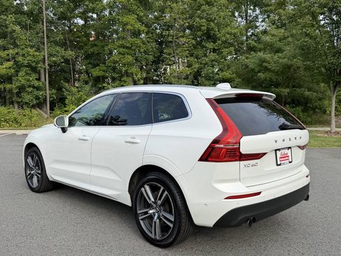 Used 2018 Volvo XC60 T5 Momentum w/ Convenience Package AWD/4WD image 3
