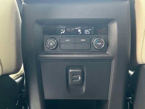 Certified 2022 Chevrolet Traverse LS image 31