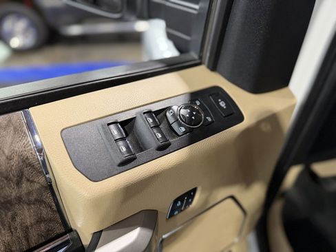 Used 2017 Ford F450 Lariat w/ Lariat Ultimate Package image 21