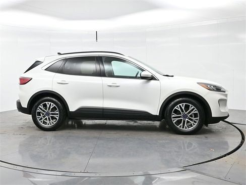 Used 2020 Ford Escape SEL image 8