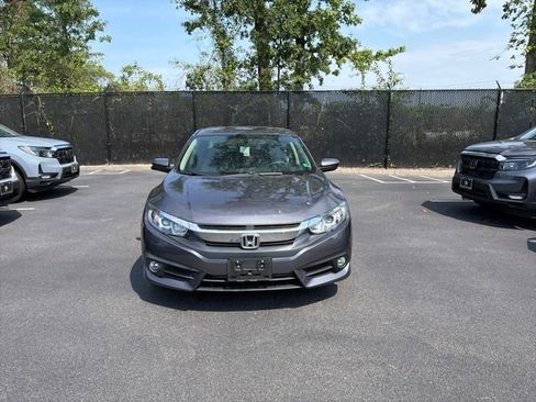 Used 2017 Honda Civic EX-T image 2