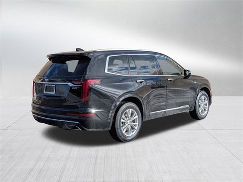 Certified 2022 Cadillac XT6 Luxury image 5