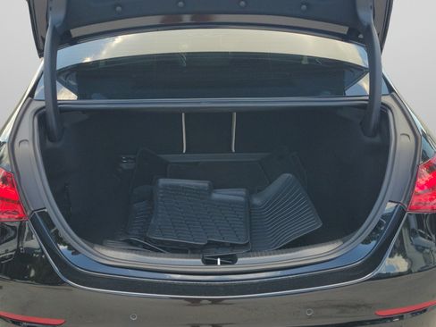 Used 2023 Mercedes-Benz C 300 Sedan image 6