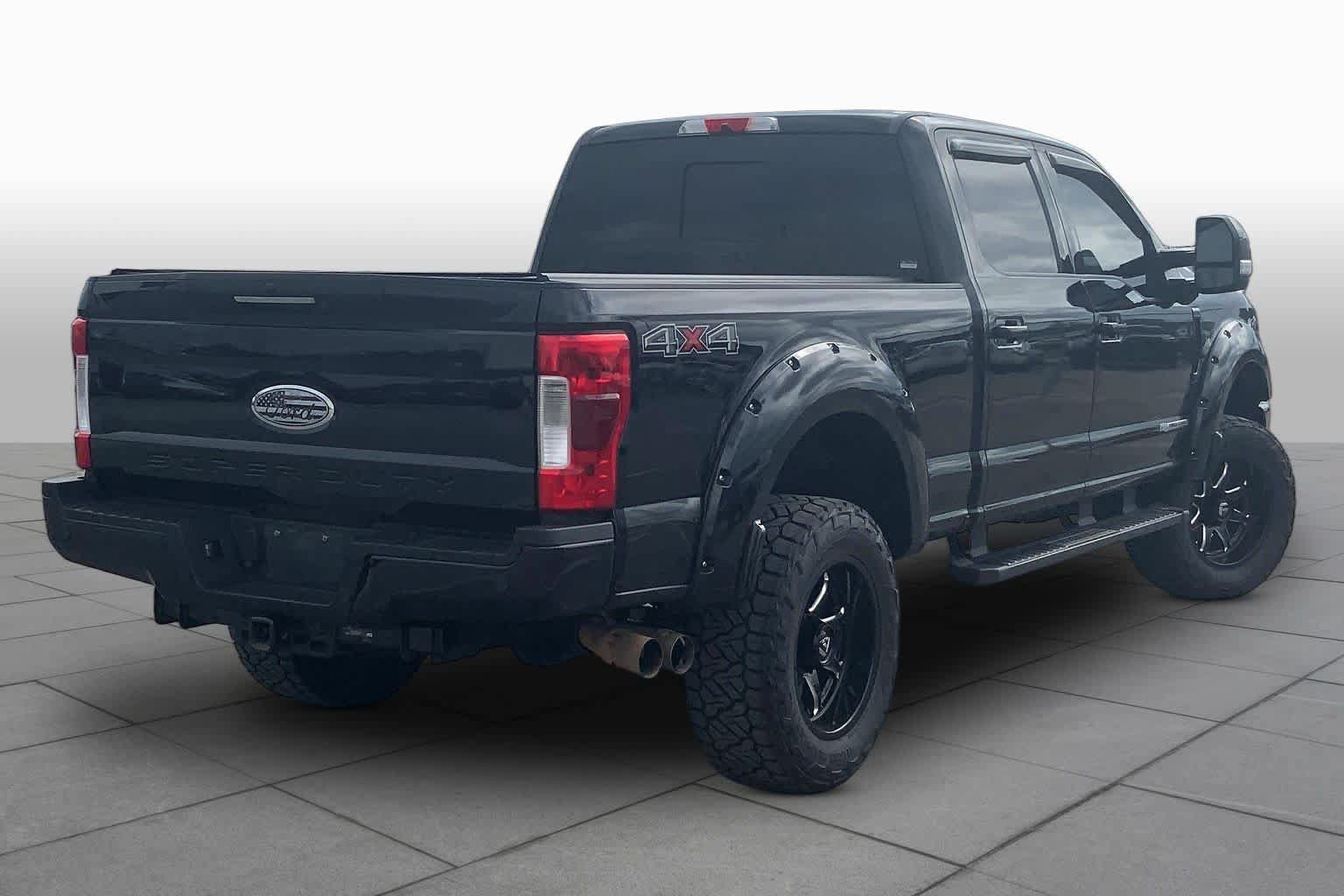 Used 2019 Ford F350 Lariat w/ Lariat Ultimate Package AWD/4WD image 13