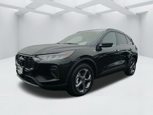 Used 2025 Ford Escape ST-Line image 1