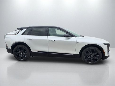 New 2025 Cadillac Lyriq Sport image 4