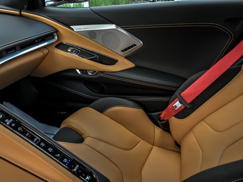 Used 2023 Chevrolet Corvette Stingray Premium Conv w/ Z51 Performance Package RWD image 51