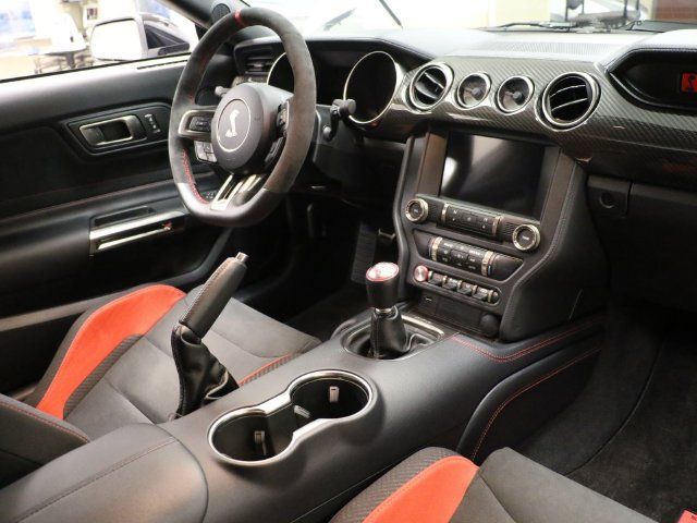 Used 2019 Ford Mustang Shelby GT350R w/ GT350R Equipment Group 920A RWD image 12