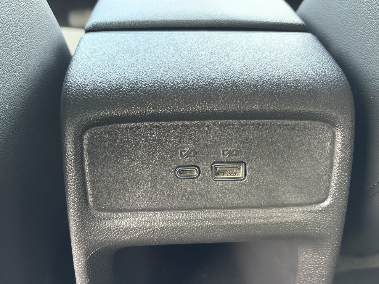 Used 2025 Chevrolet Trax LT FWD image 30