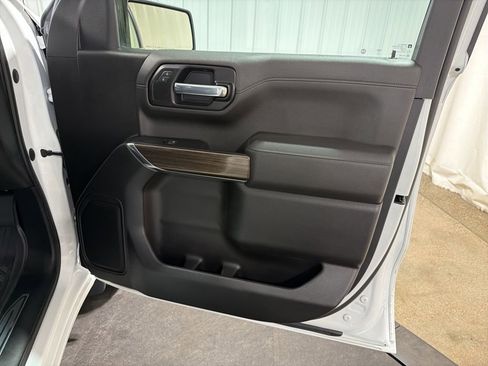 Certified 2022 Chevrolet Silverado 1500 RST w/ Z71 Off-Road Package AWD/4WD image 22