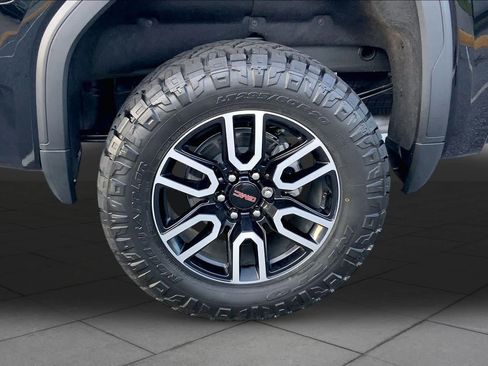 Used 2026 GMC Sierra 1500 AT4 w/ AT4 Premium Package AWD/4WD image 10