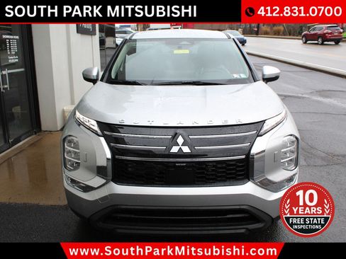 New 2026 Mitsubishi Outlander ES AWD/4WD image 4