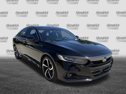 Used 2022 Honda Accord Sport image 3