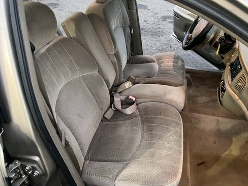 Used 2002 Buick Century Custom w/ Special Edition Pkg FWD image 31