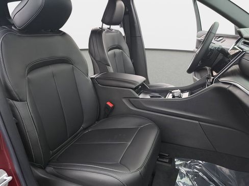 New 2025 Jeep Grand Cherokee L Limited image 10