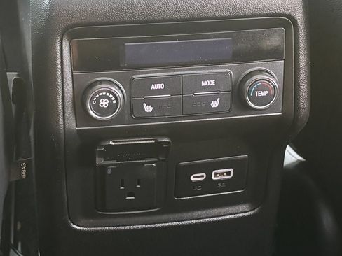 Used 2021 GMC Acadia AT4 w/ Technology Package AWD/4WD image 11