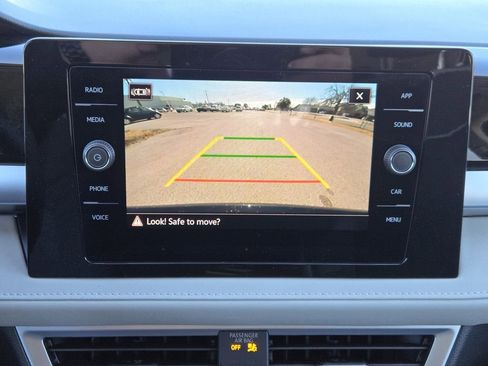 New 2026 Volkswagen Taos SE AWD/4WD image 15