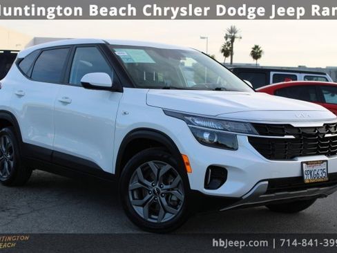 Used 2024 Kia Seltos LX image 1