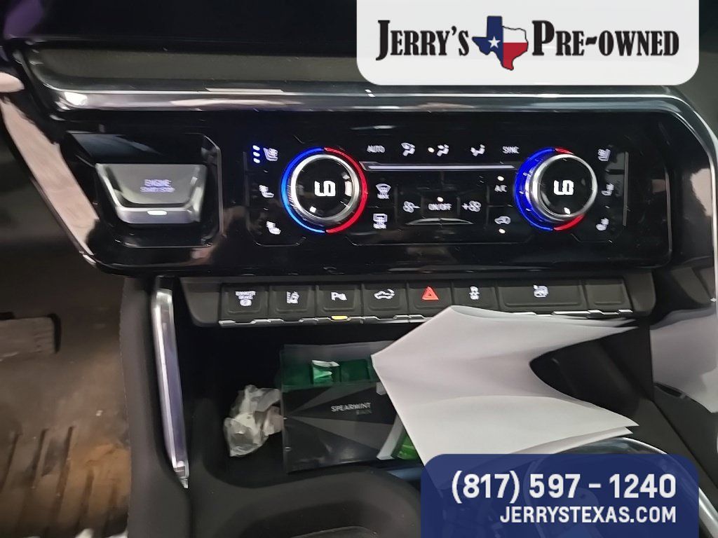 Used 2025 GMC Sierra 3500 Denali w/ Denali Reserve Package AWD/4WD image 12