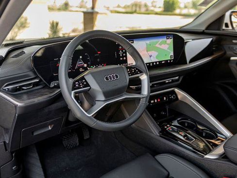 Certified 2025 Audi Q5 Premium Plus w/ Premium Plus image 15