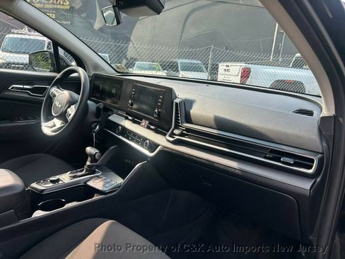 Used 2024 Kia Sportage LX AWD/4WD image 20