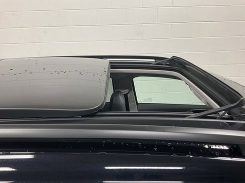 New 2026 Volkswagen Taos SE image 5