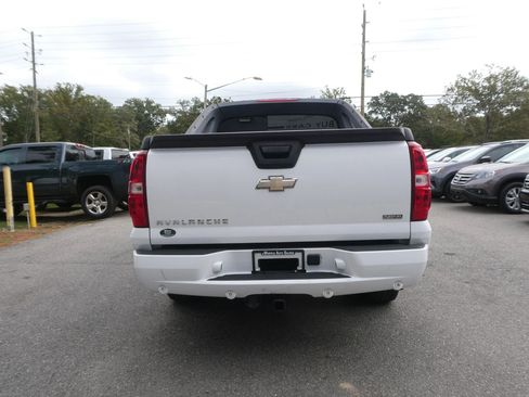 Used 2008 Chevrolet Avalanche LT w/ LT Preferred Equipment Group image 6