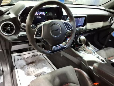 Used 2020 Chevrolet Camaro ZL1 image 17