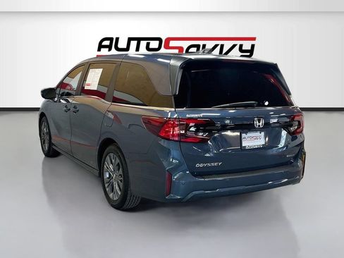 Used 2026 Honda Odyssey Touring image 5