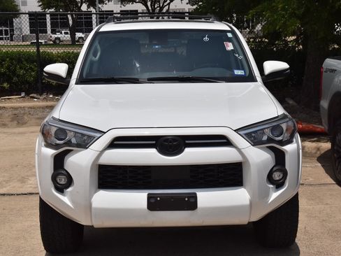 Used 2024 Toyota 4Runner SR5 Premium w/ Moonroof Package AWD/4WD image 3