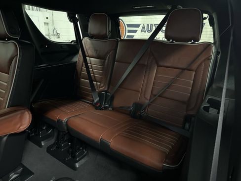 Used 2024 GMC Yukon Denali Ultimate image 25