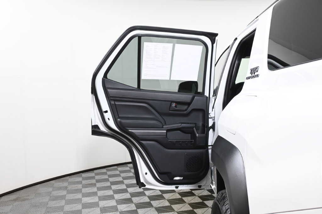 Used 2025 Toyota 4Runner TRD Off-Road AWD/4WD image 27
