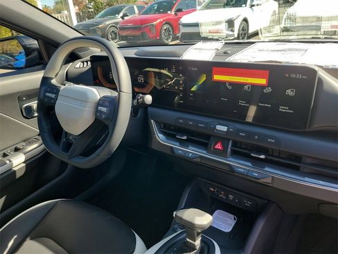 New 2026 Kia K4 GT-Line image 8