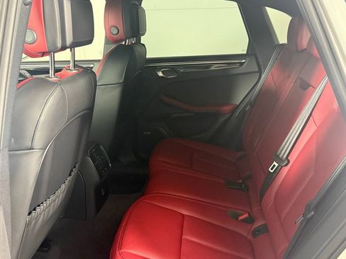 New 2026 Porsche Macan image 24