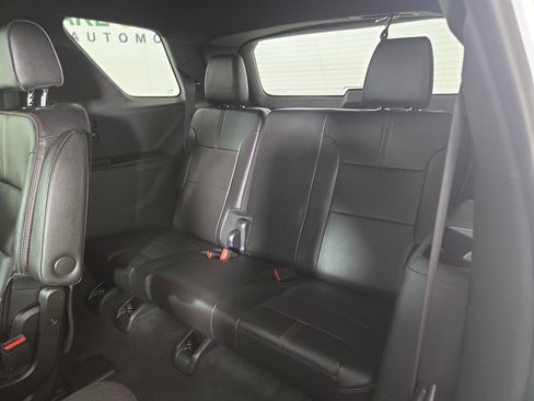 Certified 2023 Chevrolet Traverse RS image 13